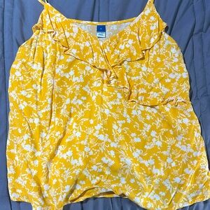 Old navy tank size small